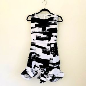 Black and White Dress Mini Size Medium